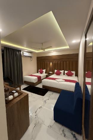 the heritage chinar by ackee tree