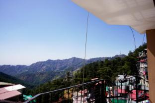 hotel himalayan roots