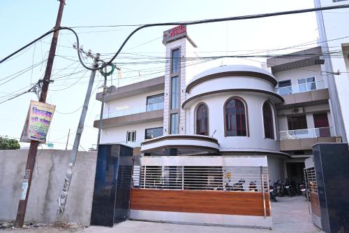 hotel pinaka