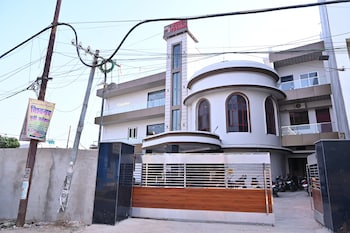 hotel pinaka