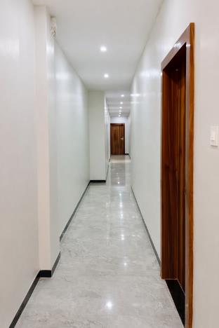 revelon grand hotel