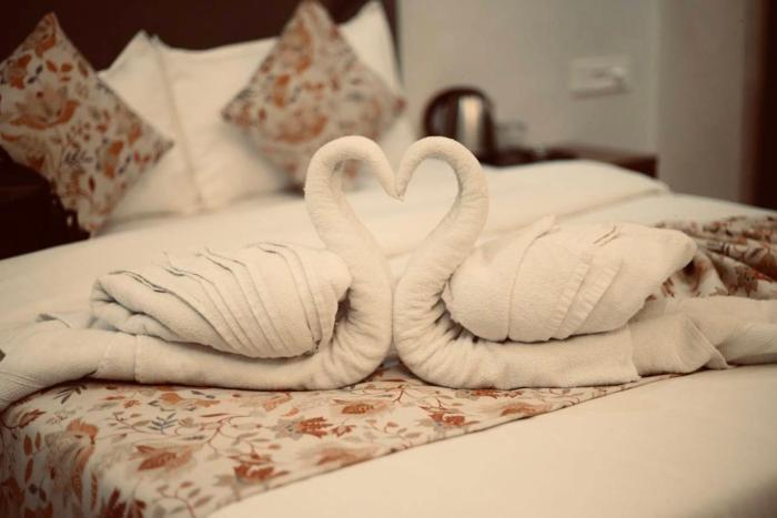 revelon grand hotel