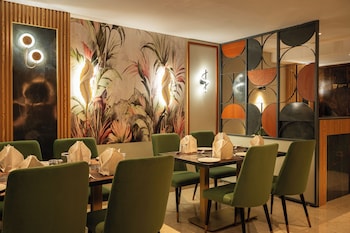 Hotel Classic Pavilion,,4 star