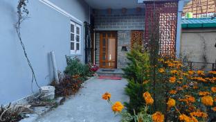 mp residency homestay
