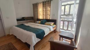 mp residency homestay