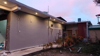 mp residency homestay