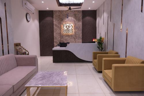 hotel the royal keshar