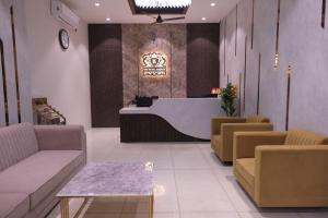 hotel the royal keshar