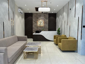 Hotel The Royal Keshar,,3 star