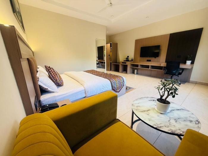 hotel the royal keshar