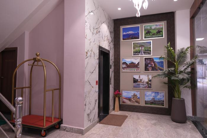 hotel the royal keshar