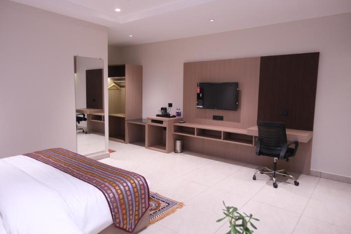 hotel the royal keshar