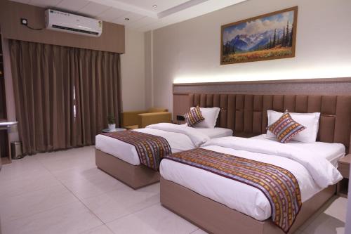 hotel the royal keshar