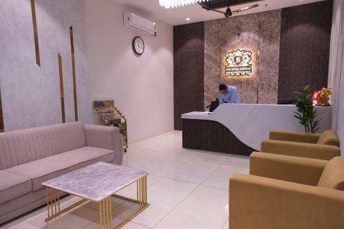 hotel the royal keshar