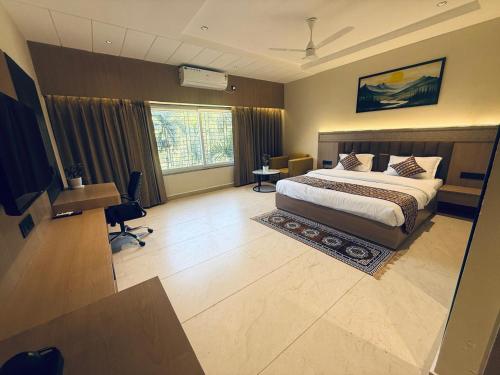 hotel the royal keshar