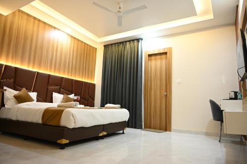 the janki hotel