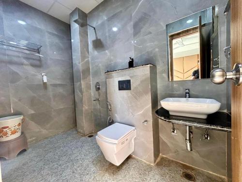 the janki hotel