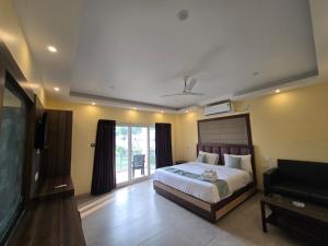 tiger inn beach resort