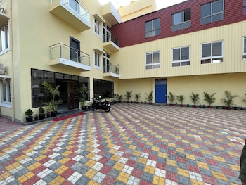 tiger inn beach resort