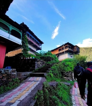 adventure lodge jibhi