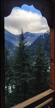 adventure lodge jibhi