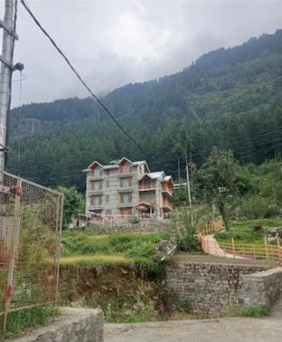 the rohtang chalet