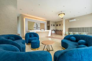 The Continental Suites,,3 star