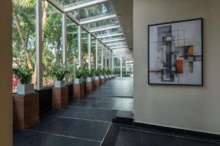 The Continental Suites,,3 star