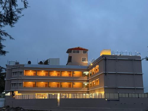 beyond inn hotels and resorts ecr