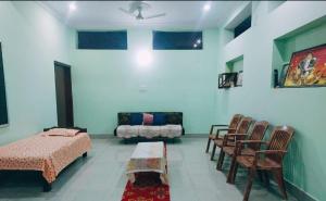anand nivas homestay ac