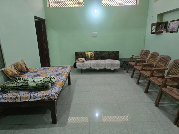 anand nivas homestay ac