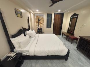 rajmahal hotel and resort