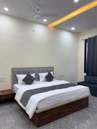jodhana raj hotel and restaurant