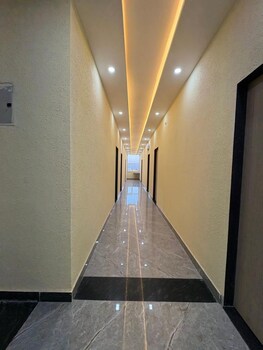 Jodhana Raj Hotel & Restaurant,,2 star