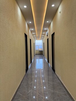 Jodhana Raj Hotel & Restaurant,,2 star