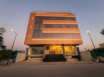 hotel pragya paradise