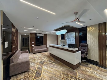 hotel pragya paradise