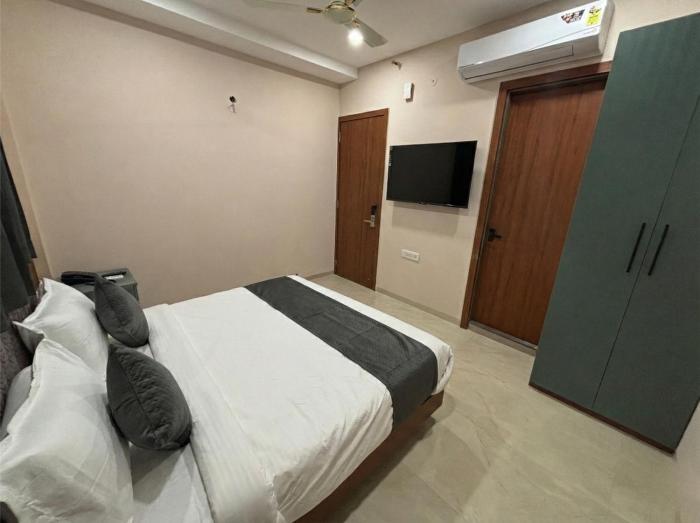 hotel pragya paradise