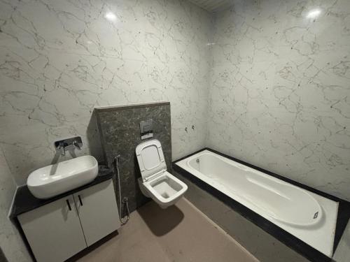 hotel pragya paradise