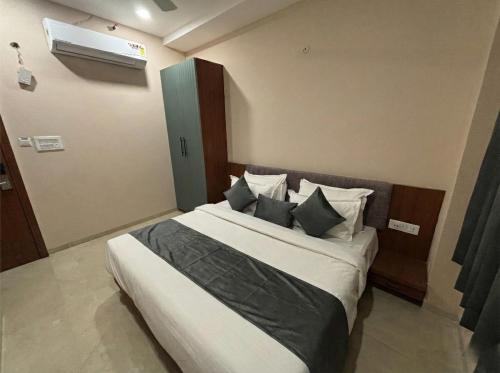 hotel pragya paradise