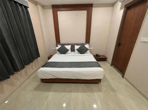 hotel pragya paradise