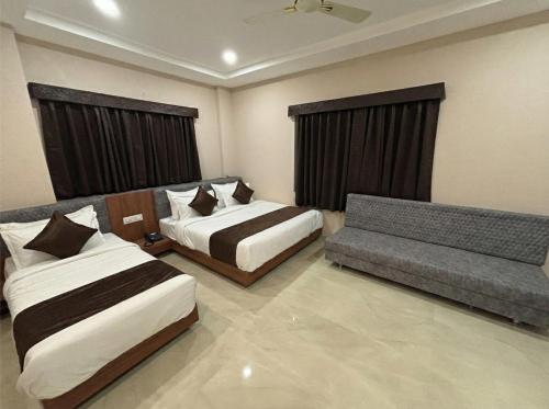 hotel pragya paradise
