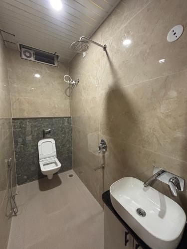 hotel pragya paradise