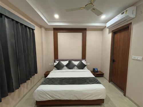 hotel pragya paradise