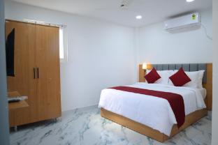 Aura Home Stays,,0 star