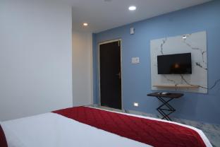 Aura Home Stays,,0 star
