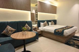 new naresh sweets restaurant and hotel raebareli