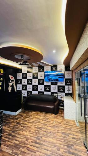 cheers club and hotel