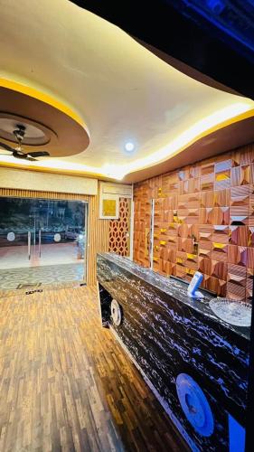 cheers club and hotel