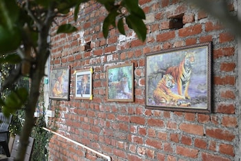 Sanskriti Homestay & Cottage,,2 star